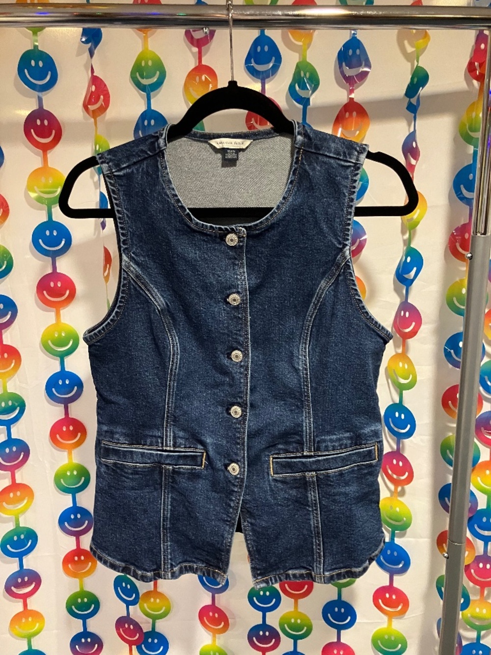 AE Crew Neck Button-Up Denim Vest (Medium)